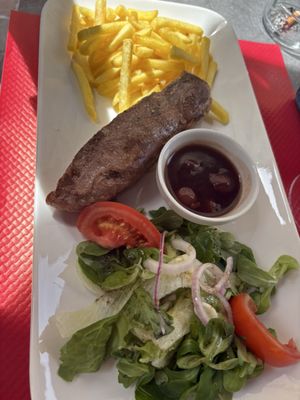 LE PETIT GOURMAND by null