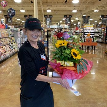 Nob Hill Foods - Donna with bouquet she helped decorate - Grocery Near Me - Mountain View, California Nob Hill Foods - Donna with bouquet she helped decorate - Grocery Near Me - Mountain View, California