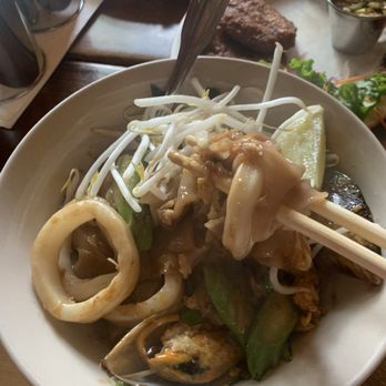 Mee Sen Thai Eatery - Pad See Ew seafood $19 - Thai Near Me - Portland, Oregon Mee Sen Thai Eatery - Pad See Ew seafood $19 - Thai Near Me - Portland, Oregon