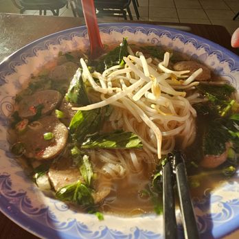 A Chau - Vietnamese Near Me - North Saint Paul, Minnesota