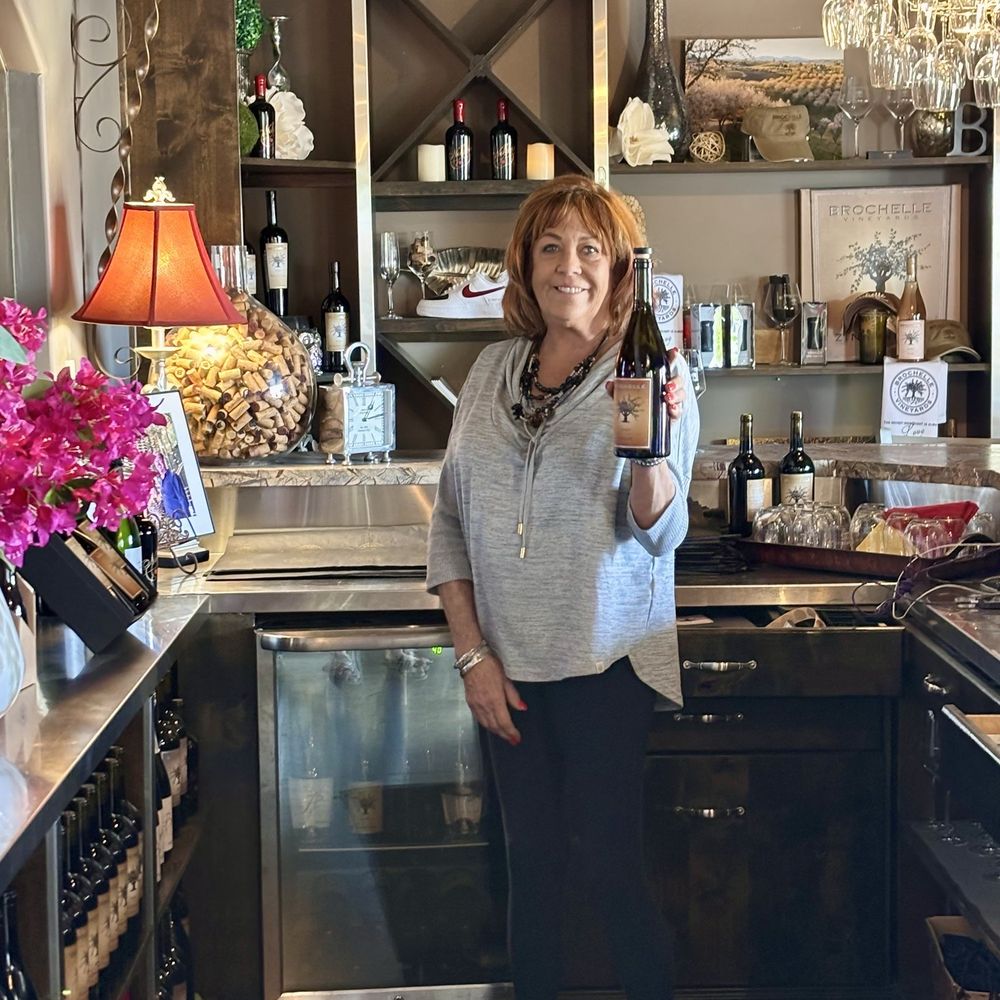 Brochelle Vineyards - Wine Tasting Room Near Me - Paso Robles, California