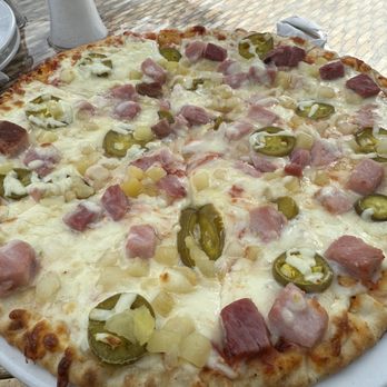 Willie T's - Island time pizza add jalapeños - Bars Near Me - Key West, Florida Willie T's - Island time pizza add jalapeños - Bars Near Me - Key West, Florida