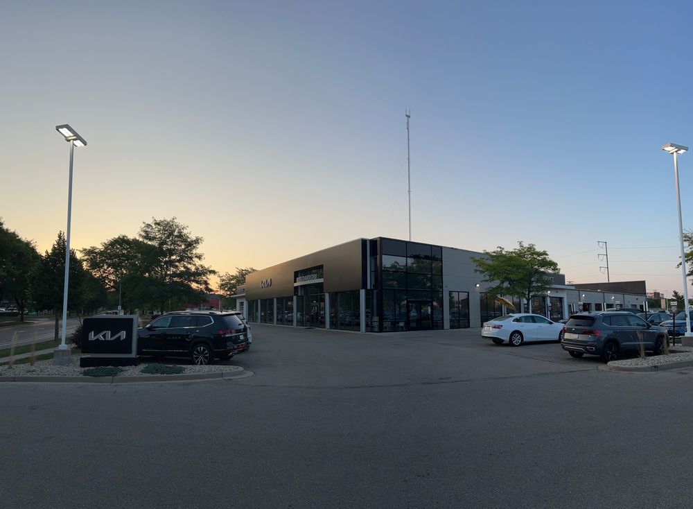 RUSS DARROW KIA OF MADISON Updated September 2024 51 Photos & 49