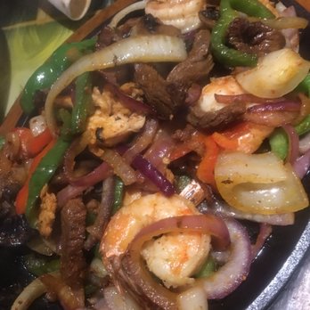 El Tapatio - Steak, chicken, and shrimp fajitas - Mexican Near Me - Page, Arizona