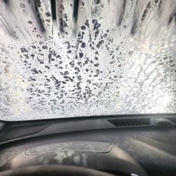 Spilsh splash my cars getting a bath