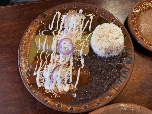 Las 15 Salsas Restaurant Oaxaqueño by null