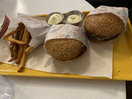 Le Burger 4304 by null