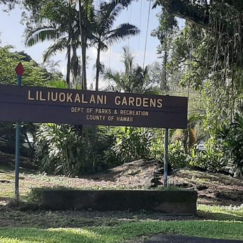 Liliuokalani Gardens - The Queen Liliuokalani Gardens sign......... - Parks Near Me - Hilo, Hawaii