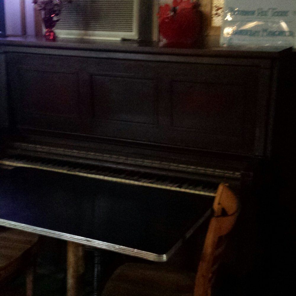 Palais Royale - Yes, I played the piano. - Dive Bars Near Me - Albany, New York Palais Royale - Yes, I played the piano. - Dive Bars Near Me - Albany, New York
