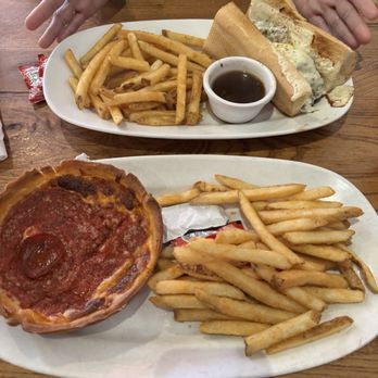 Giordano's - Pizza Near Me - Chicago, Illinois