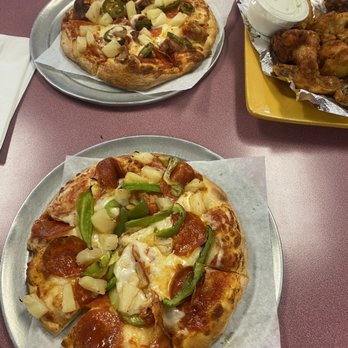 Pizza Dí Marco - Personal pizzas, wings - Italian Near Me - Valencia, California Pizza Dí Marco - Personal pizzas, wings - Italian Near Me - Valencia, California