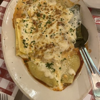 Buca di Beppo Italian Restaurant - Italian Near Me - Universal City, California