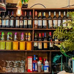 La Pupusa Loca - Wine bar