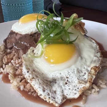 The Boardroom - Loco Moco meh.... $28 - Cocktail Bars Near Me - Kailua, Hawaii The Boardroom - Loco Moco meh.... $28 - Cocktail Bars Near Me - Kailua, Hawaii