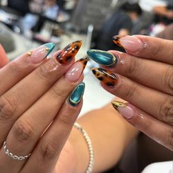 Pearl Nail Lounge