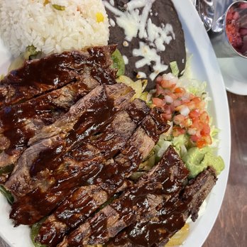 Alebrije Mexican Cuisine - Steak Ancho Pepper Fajita Dinner - Mexican Near Me - Duluth, Georgia Alebrije Mexican Cuisine - Steak Ancho Pepper Fajita Dinner - Mexican Near Me - Duluth, Georgia