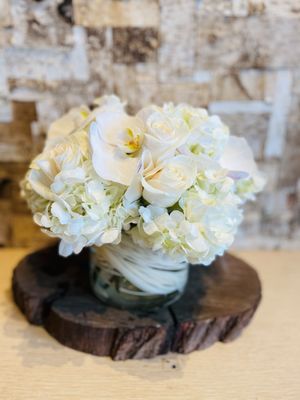 Sympathy: - Offer comfort and support during a difficult time with a tasteful sympathy arrangement from Natural Simplicity. Their thoughtfully designed bouquets provide a gentle reminder of your care and compassion, helping to convey your heartfelt condolences. Sympathy: - Offer comfort and support during a difficult time with a tasteful sympathy arrangement from Natural Simplicity. Their thoughtfully designed bouquets provide a gentle reminder of your care and compassion, helping to convey your heartfelt condolences.