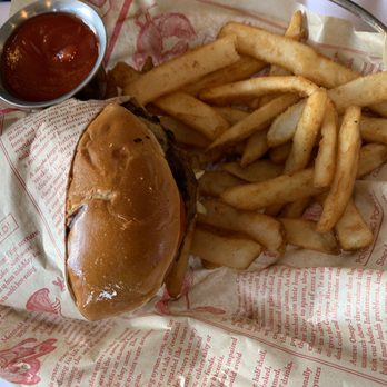 Salty's on Alki - Burger and fries - Seafood Near Me - Seattle, Washington Salty's on Alki - Burger and fries - Seafood Near Me - Seattle, Washington