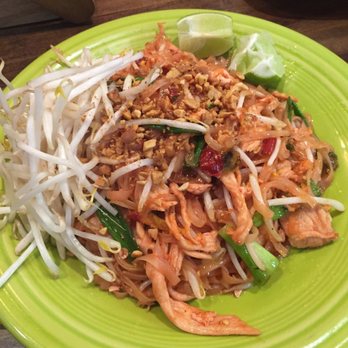 Saigon -2- Siam Bistro - Chicken pad Thai - Vietnamese Near Me - Gilroy, California Saigon -2- Siam Bistro - Chicken pad Thai - Vietnamese Near Me - Gilroy, California