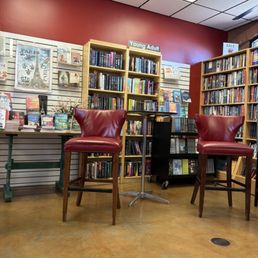 POISONED PEN A MYSTERY BOOK STORE - Updated August 2025 - 99