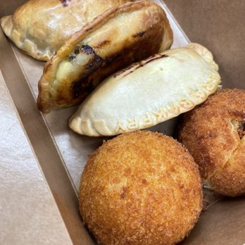 OBRA HandBakery - Baked Chicken CURRY Empanada Baked Beef Empanada Baked Cuban Empanada Potato Ball - Latin American Near Me - Long Beach, California OBRA HandBakery - Baked Chicken CURRY Empanada Baked Beef Empanada Baked Cuban Empanada Potato Ball - Latin American Near Me - Long Beach, California