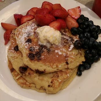 The Paramount - Banana chocolate chip pancakes with strawberries and blueberries - Breakfast & Brunch Near Me - Boston, Massachusetts The Paramount - Banana chocolate chip pancakes with strawberries and blueberries - Breakfast & Brunch Near Me - Boston, Massachusetts