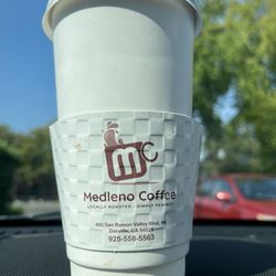 Medleno Coffee Shop & Roastery - Lavender mocha