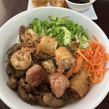 Pho Winn - Vermicelli noodles with pork and shrimp - Vietnamese Near Me - Muskogee, Oklahoma