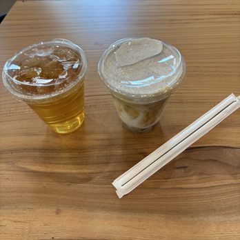 Soro Coffee - Moroccan Mint and Black Sesame Cream Latte - Coffee & Tea Near Me - Los Angeles, California Soro Coffee - Moroccan Mint and Black Sesame Cream Latte - Coffee & Tea Near Me - Los Angeles, California