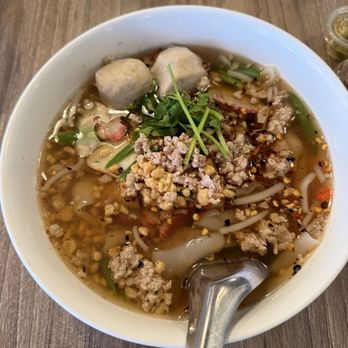 Pa Ord Noodle - Tom Yum Noodle - $16 - Thai Near Me - Los Angeles, California