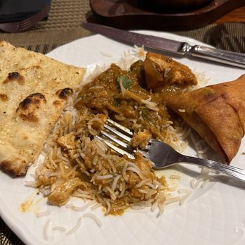 Restaurante India Gate - Garlic Naan, basmatic rice, vegetable samosa and chicken curry - Indian Near Me - Lisbon, 11