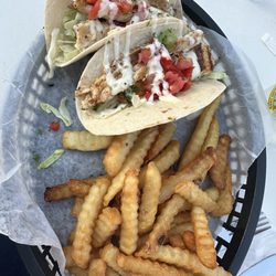 Blue Parrot Ocean Front Cafe - Grilled mahi tacos