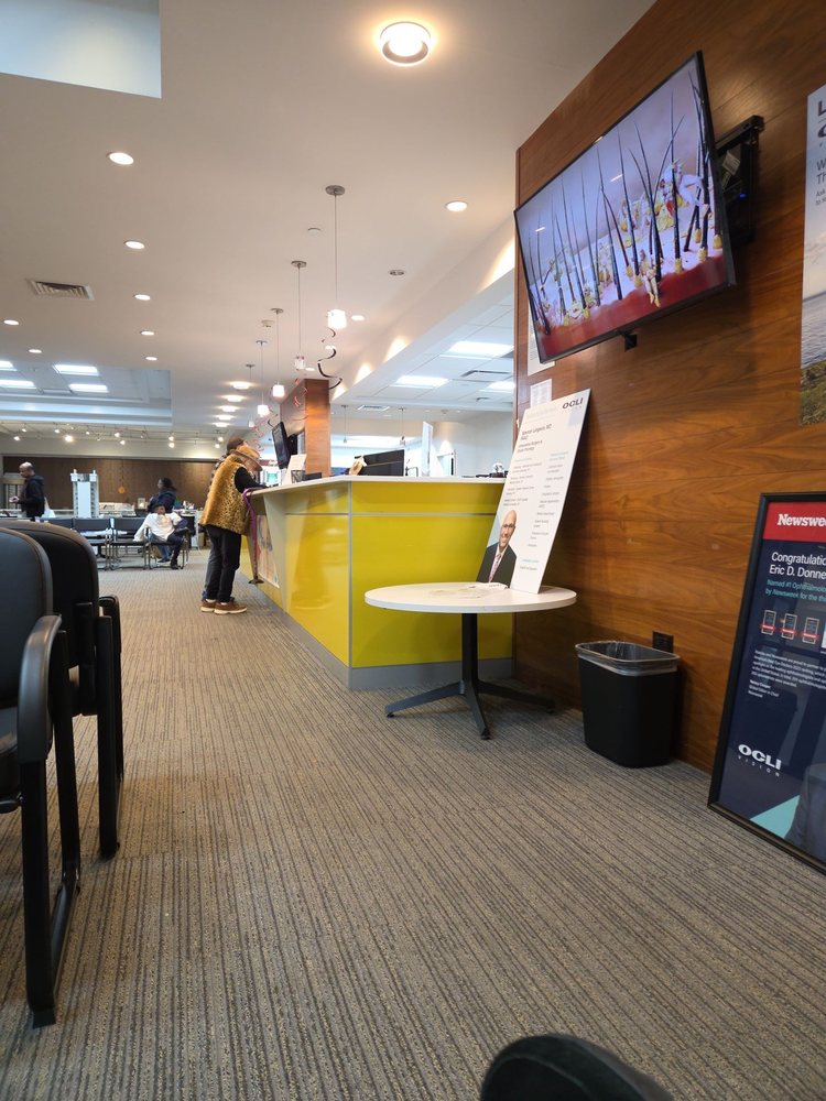 Stahl Eyecare Experts of Garden City