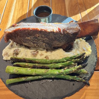 Buzos - Short Rib-fall if the bone delicious - Italian Near Me - La Paz, BCS