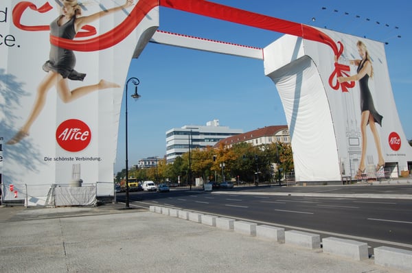 Charlottenburger Tor by null