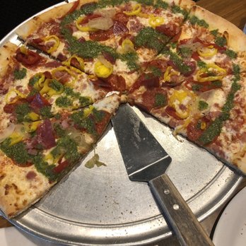 Al's Pizza - Dining room - Pizza Near Me - Jacksonville, Florida