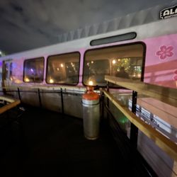Metrobar DC - Exterior