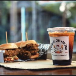 Twozone Chicken PNW - House ice Thai tea