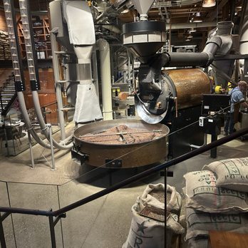 Starbucks - Coffee & Tea Near Me - Seattle, Washington
