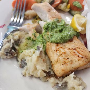 Fins Beach Bar & Grill - Disappointed - Seafood Near Me - Athens, Alabama