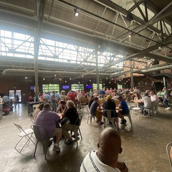 Cahaba Brewing Company - Breweries Near Me - Birmingham, Alabama