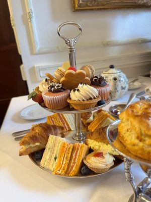 Prince of Wales Hotel by null