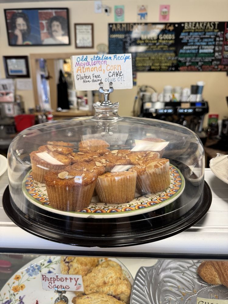 Armida’s Bakery & Cafe - Muffin Mania — restaurante mexicano en San Rafael
