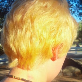 Vintage Hair Studio - The "platinum blonde" i had asked for. - Hair Salons Near Me - Ramona, California