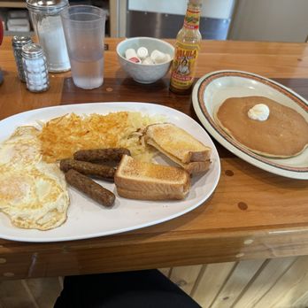 Bj's Restaurant - Super Breakfast - Breakfast & Brunch Near Me - Wisconsin Dells, Wisconsin
