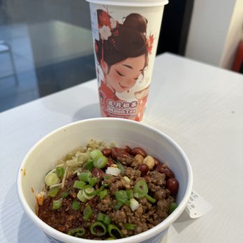 MoonTea - Cold noodles and Ceylon Milk Tea - Coffee & Tea Near Me - Sunnyvale, California
