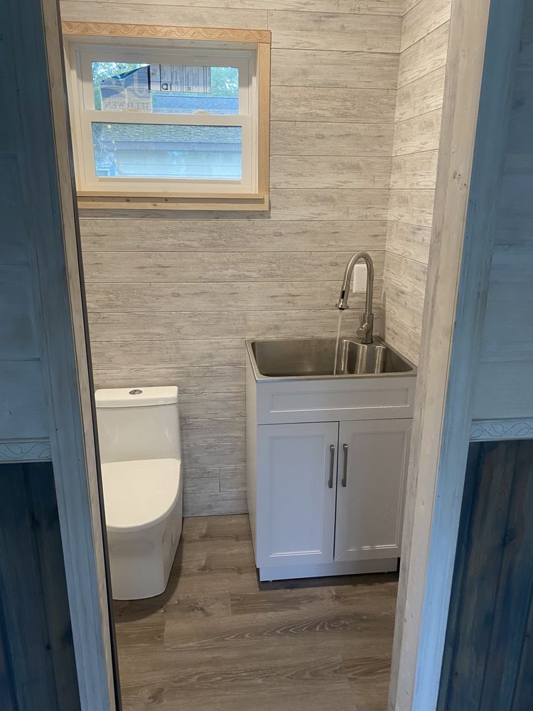 Slide of C&B Contracting Plumbing