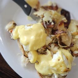 Oceanside Beach Bar and Grill - Lobster benedict