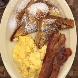 Everest Burgers - French Toast Breakfast Plate. Bacon, Eggs.
