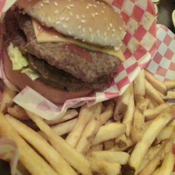 Bob's Big Boy Broiler - Super Big Boy - American Near Me - Downey, California